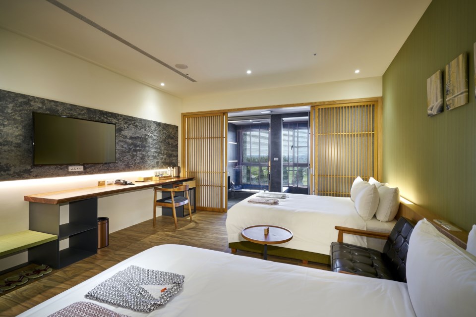 Hot Spring Double Room at Shine Mood Resort—Photo courtesy of Cola Tour