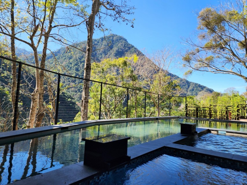 The Outdoor Hot-Spring Pool at Tangyue—Photo courtesy of Best Tour