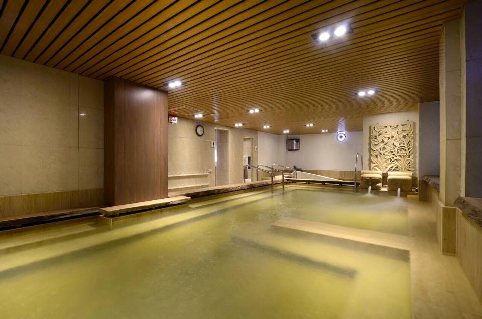 Indoor hot spring