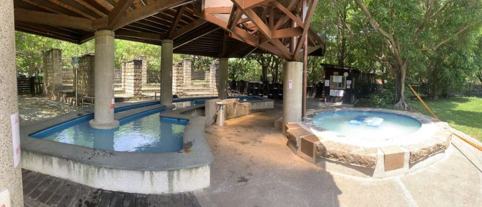 Beitou’s hot-spring feet-bathing pools